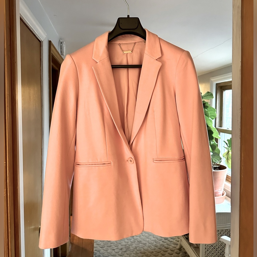 Tahari jacket, perfect condition. Light pink.